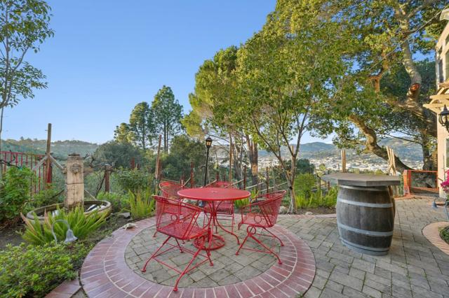 25 Oakhurst Road, San Rafael CA: https://media.crmls.org/mediaz/89834c1d-f259-4118-a5cc-0ae2a3fb3b5f.jpg