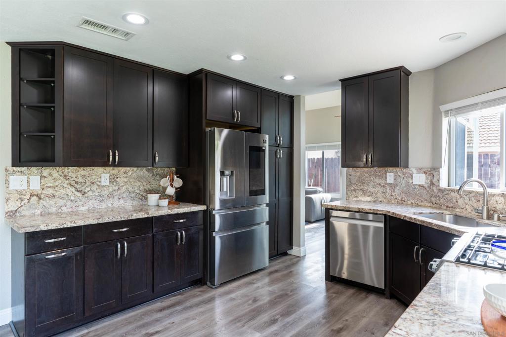 MLS #250041516SD image #11