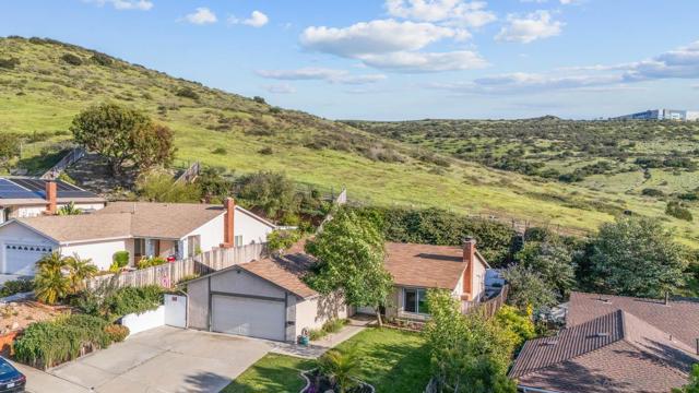 14555 High Pine St, Poway CA: https://media.crmls.org/mediaz/89855c22-ac87-4c6d-b4e0-0e19f4d65ecf.jpg