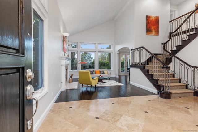 4716 Thurston Place, San Diego CA: https://media.crmls.org/mediaz/898640a1-0b27-4d24-86f9-b0b86228757b.jpg