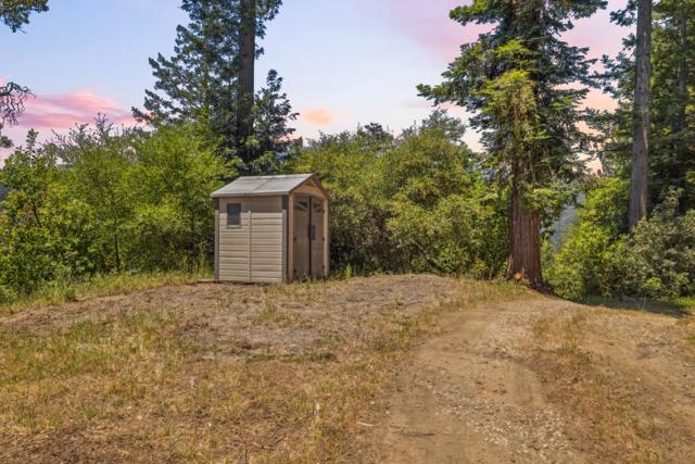 1 Wedwood Widge Way, Boulder Creek CA: https://media.crmls.org/mediaz/8986847d-8310-4602-b783-39c2cb86706f.jpg