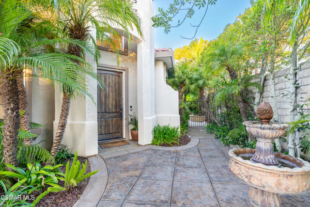 5302 Via Jacinto, Newbury Park CA: https://media.crmls.org/mediaz/89896978-cac4-4c42-853c-de6f209277a6.jpg