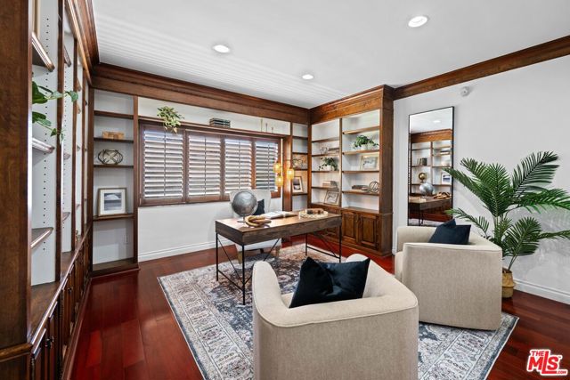 11928 Kiowa Avenue, Los Angeles CA: https://media.crmls.org/mediaz/898a90e7-4981-44f5-9f9d-07f3dba671c4.jpg