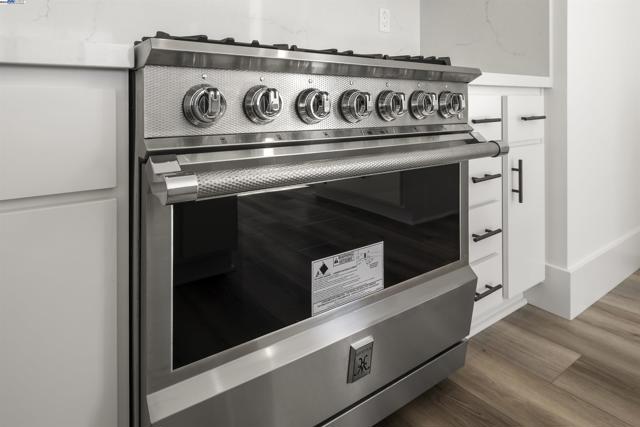 16 Grey Whale Place, Bethel Island CA: https://media.crmls.org/mediaz/898aa8c6-fe20-4016-9344-ddd5f8598eb2.jpg