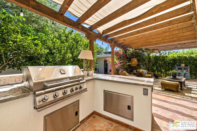 2336 N Girasol Avenue, Palm Springs CA: https://media.crmls.org/mediaz/898ad792-488b-4509-a69f-285d9ac00946.jpg