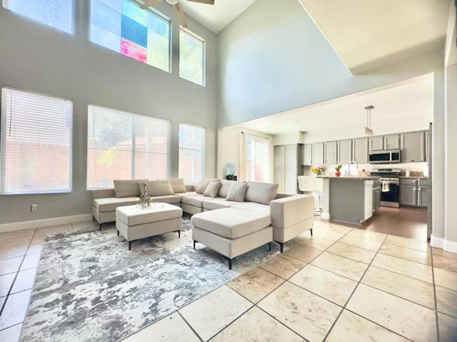 9562 E Park Drive, Elk Grove CA: https://media.crmls.org/mediaz/898b3048-1c03-4563-928e-7e569224210d.jpg