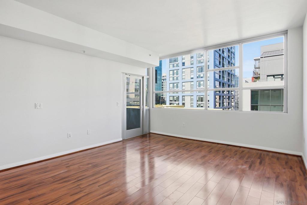 253 10th Ave - photo 5