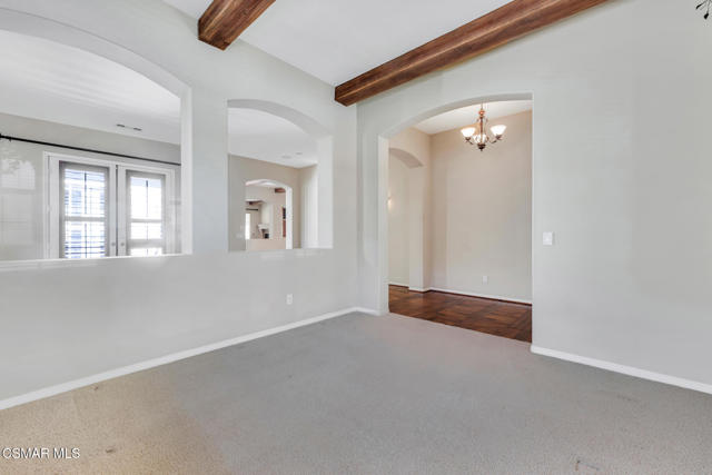 5199 Via Dolores, Newbury Park CA: https://media.crmls.org/mediaz/898ba93a-e648-4aaa-8b00-e0736275d35b.jpg
