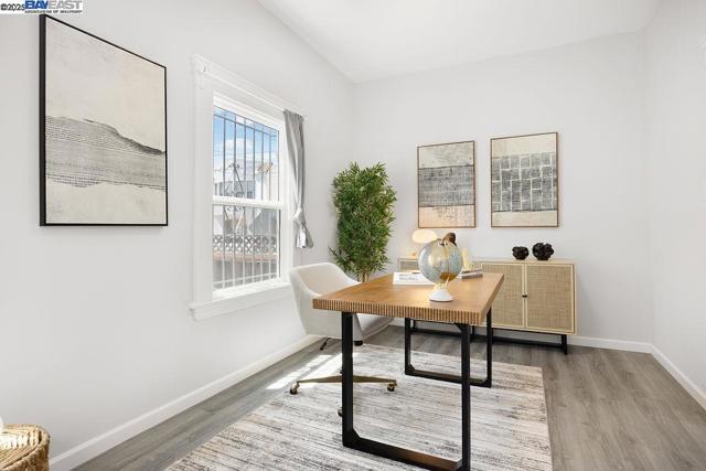 300 Somerset St, San Francisco CA: https://media.crmls.org/mediaz/898c2735-fc63-438a-b86e-d605705675ea.jpg