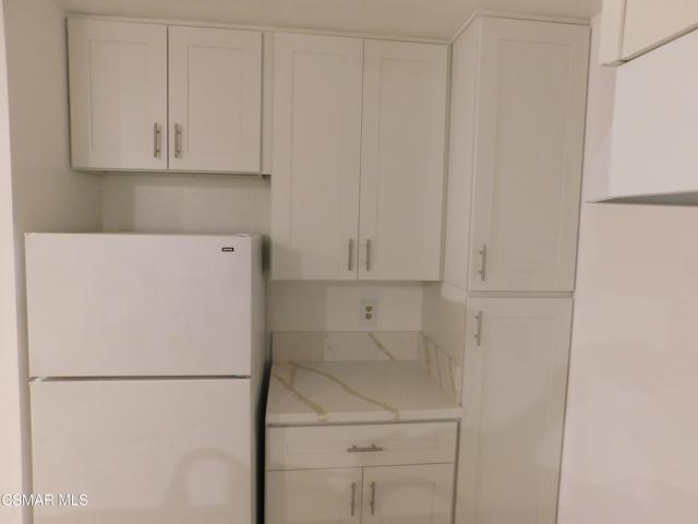6213 Whitsett Avenue, North Hollywood CA: https://media.crmls.org/mediaz/898c5933-9508-4557-9aba-413bfc1bcdde.jpg