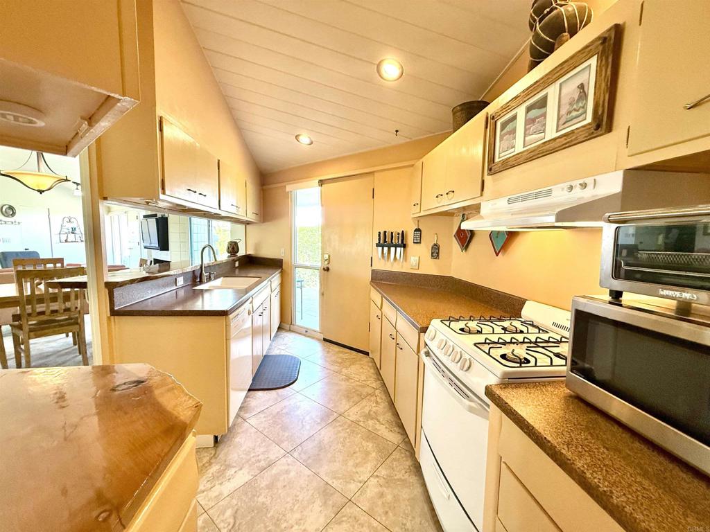 MLS #PTP2508888 image #15