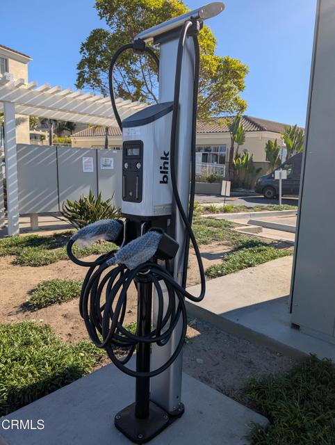 4256 Tradewinds Drive, Oxnard CA: https://media.crmls.org/mediaz/898deefe-9b1c-48cf-a358-0e8c69872b6e.jpg