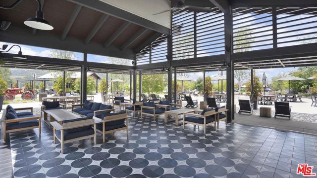 6 Alimon Street, Rancho Mission Viejo CA: https://media.crmls.org/mediaz/898e98b3-a35d-4e3d-8322-d3ce01f832a6.jpg