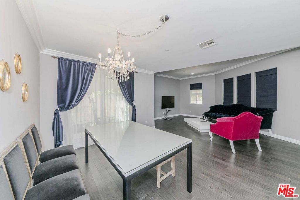 898Ee45B 8C0A 4812 Aca0 233Bf618Ab4E 2743 Montrose Avenue #110, Montrose, Ca 91020 &Lt;Span Style='BackgroundColor:transparent;Padding:0Px;'&Gt; &Lt;Small&Gt; &Lt;I&Gt; &Lt;/I&Gt; &Lt;/Small&Gt;&Lt;/Span&Gt;