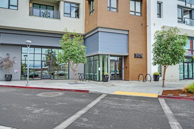 Image 38 of 42 For 3578 Rambla Place 423