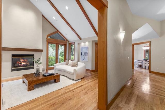 14205 Shannon Road, Los Gatos CA: https://media.crmls.org/mediaz/898f4f3b-afa7-41c2-a4fe-07a94cc9e268.jpg