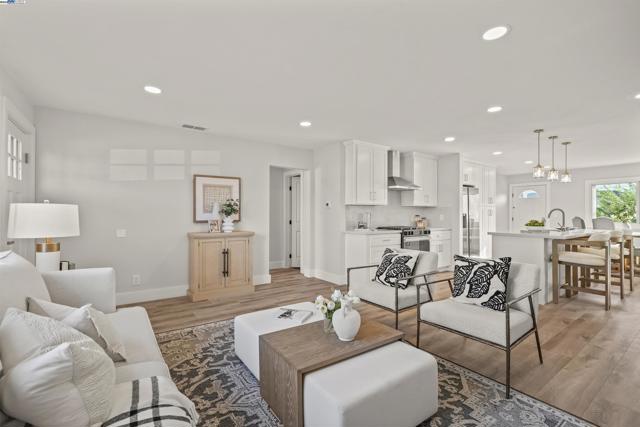 625 3rd Ave, San Bruno CA: https://media.crmls.org/mediaz/8990f5ba-69f4-4a9a-b0c2-3ae3d32c6b53.jpg