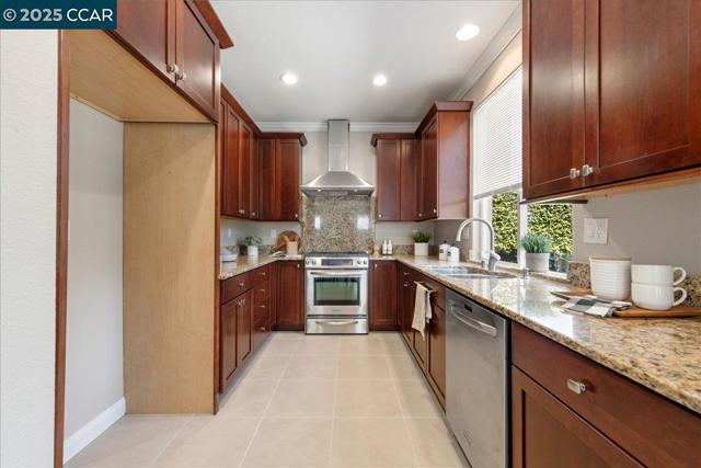 230 Triana Way, San Ramon CA: https://media.crmls.org/mediaz/89921269-824e-4446-b0ff-a3b82c345f61.jpg