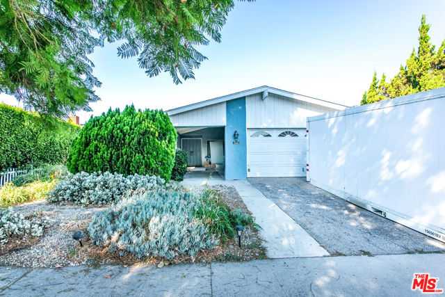 7113 Wortser Avenue photo 1