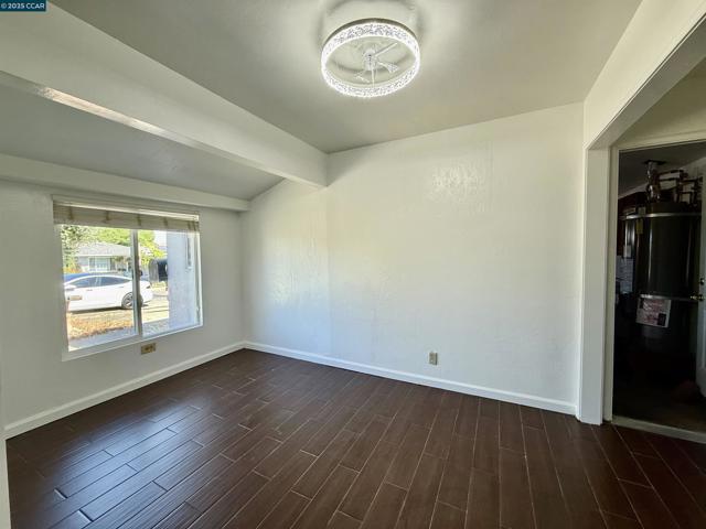 19 Flamingo Ct, American Canyon CA: https://media.crmls.org/mediaz/8992ca82-ea86-4168-9489-fab8162f126c.jpg