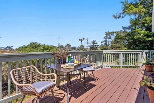 399 Sea Ridge Road, Seacliff CA: https://media.crmls.org/mediaz/89934dd5-dc2e-4d0e-890b-38997ec027f9.jpg
