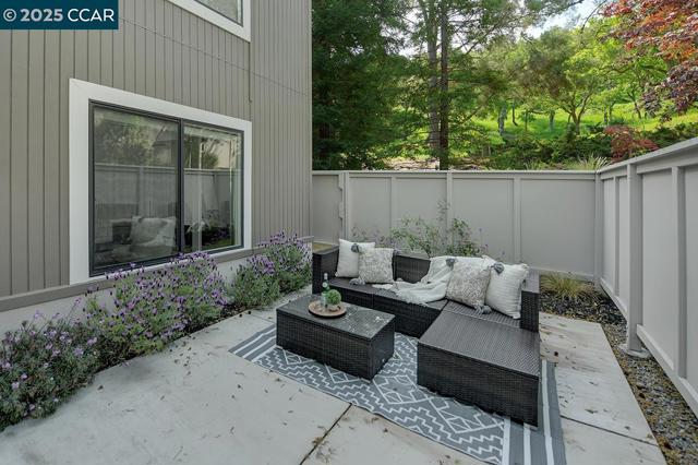 1317 Stanley Dollar Dr, Walnut Creek CA: https://media.crmls.org/mediaz/899491a9-e4ae-4d56-8b9c-15ee8ea7b0fb.jpg