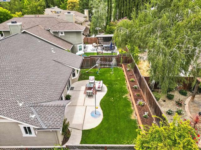 326 Fontaine Dr, Danville CA: https://media.crmls.org/mediaz/8996abc9-4bb3-4f37-ae3d-8d0c08368561.jpg