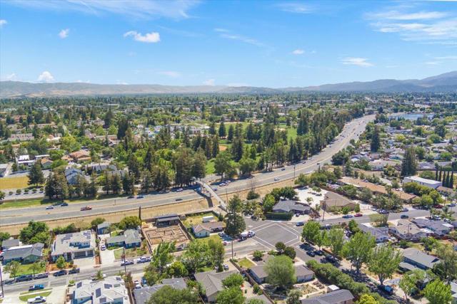494 Century Drive, Campbell CA: https://media.crmls.org/mediaz/8996dbc6-c766-4919-a083-9e6b12374e16.jpg