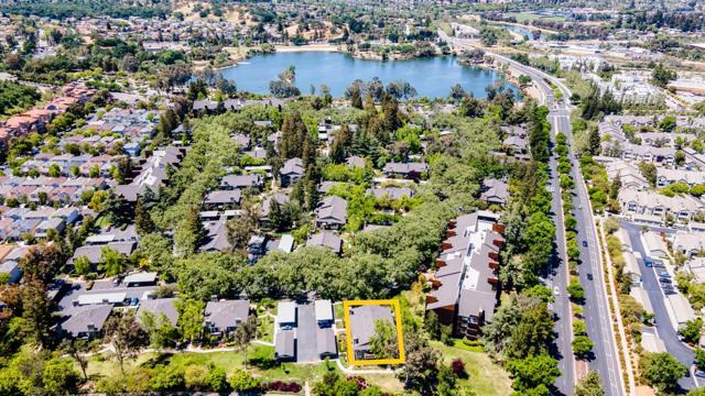2202 La Terrace Circle, San Jose CA: https://media.crmls.org/mediaz/8997301d-271b-439c-851e-12a1abd8d78b.jpg