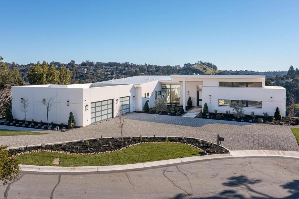 45 Calaveras Court