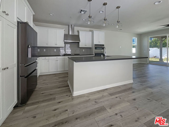 265 Rose Street photo 6