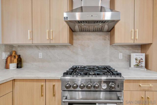 3161 Skipper St, San Diego CA: https://media.crmls.org/mediaz/8999a0cd-e912-4551-bc7e-7f7a07a3c245.jpg