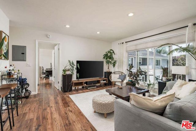 Image 34 of 74 For 440 Corona Del Mar