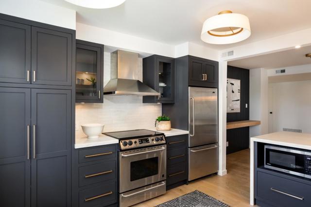 360 Everett Avenue, Palo Alto CA: https://media.crmls.org/mediaz/899ab59f-7603-4851-8f8e-43b65fc00612.jpg