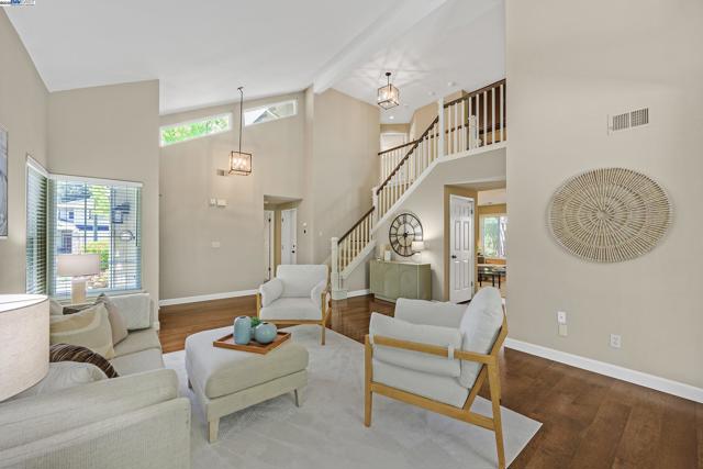 8043 Crossridge Rd, Dublin CA: https://media.crmls.org/mediaz/899b4f8e-d470-4c86-8466-aec63ce84623.jpg