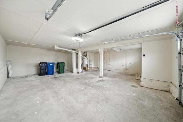 362 Lakeshire Drive, Daly City CA: https://media.crmls.org/mediaz/899b71e8-7386-4a2d-99e4-257f0ddb91f0.jpg