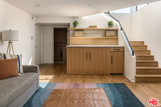 734 Esplanade, Redondo Beach, California 90277, 2 Bedrooms Bedrooms, ,2 BathroomsBathrooms,Residential,For Sale,Esplanade,25559139