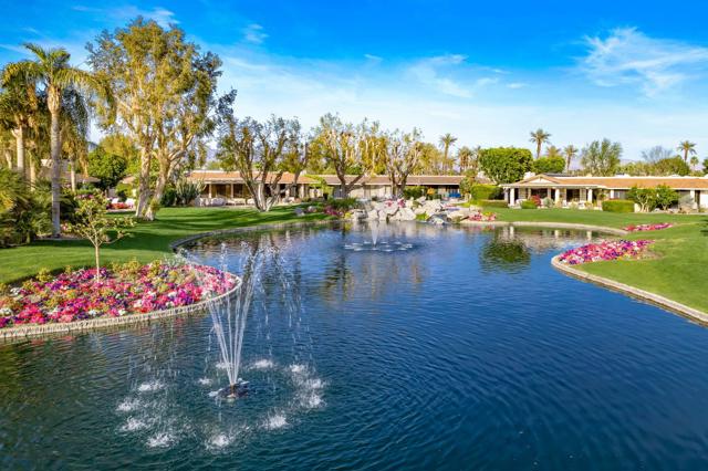 23 Park Lane, Rancho Mirage CA: https://media.crmls.org/mediaz/899d5aa1-82c8-4ef0-ad5a-5184a1f91766.jpg
