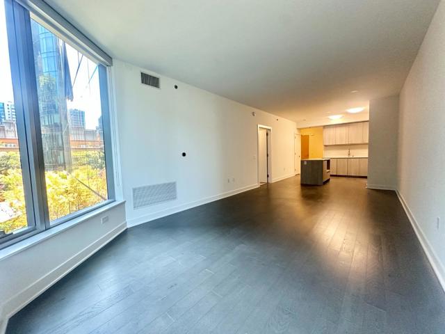 318 Main Street, San Francisco CA: https://media.crmls.org/mediaz/899dde3c-0669-4492-b7ed-401ce7b70cde.jpg