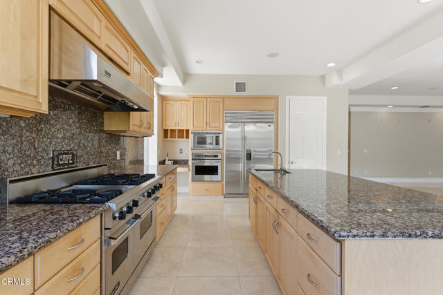 Detail Gallery Image 13 of 39 For 4174 Elm View Dr, Los Angeles,  CA 91316 - 5 Beds | 5 Baths