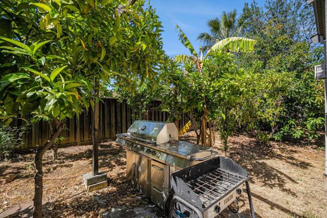 1964 Finger Peak Way, Antioch CA: https://media.crmls.org/mediaz/899ec051-37ec-4259-ad6e-1f54cd164cd9.jpg