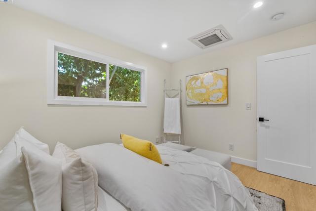 474 Oliver St, Milpitas CA: https://media.crmls.org/mediaz/899f4666-7139-41ae-b6ec-dc605440ab9f.jpg