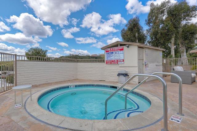 13162 Highway 8 Business, El Cajon CA: https://media.crmls.org/mediaz/899f47c2-5c1d-4c17-9e28-b14117dd8179.jpg