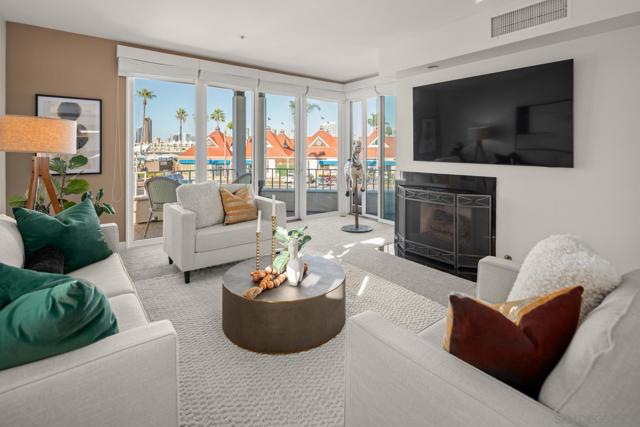 1133 1st St, Coronado CA: https://media.crmls.org/mediaz/899fd786-4cb5-4cd2-8adb-71bb6e4ae9d1.jpg