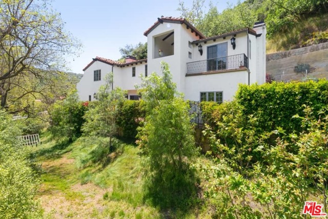 3565 Mandeville Canyon Rd, Los Angeles, CA 90049