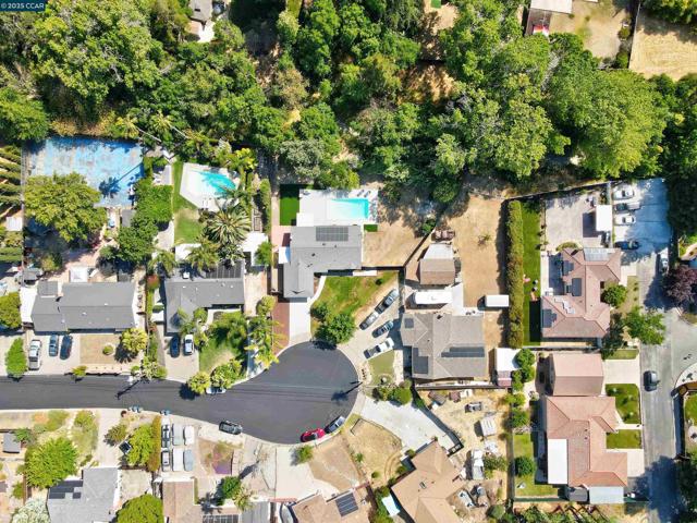 5182 La Corte Bonita, Concord CA: https://media.crmls.org/mediaz/89a052a5-4efb-41fd-829e-5848ea9bd19c.jpg