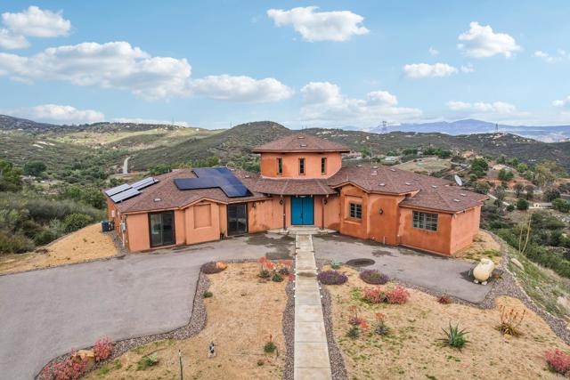 20530 Bexley Road, Jamul CA: https://media.crmls.org/mediaz/89a25380-408d-4e56-b36c-781883a1e8c1.jpg