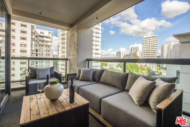 10724 Wilshire Boulevard, Los Angeles CA: https://media.crmls.org/mediaz/89a32e79-57d7-4b5a-8392-14f6c29fe655.jpg