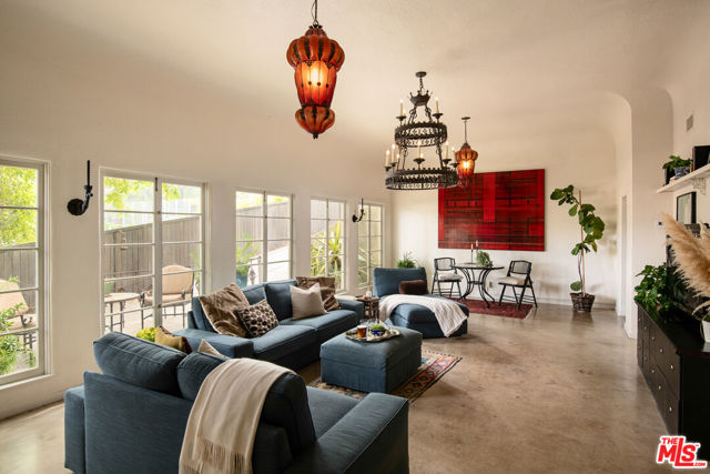 Image 27 of 49 For 2707 Hermosita Drive