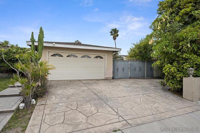 1492 Ilexey Avenue, San Diego CA: https://media.crmls.org/mediaz/89a3c75f-e8f7-45ee-a38f-c4007e511b40.jpg